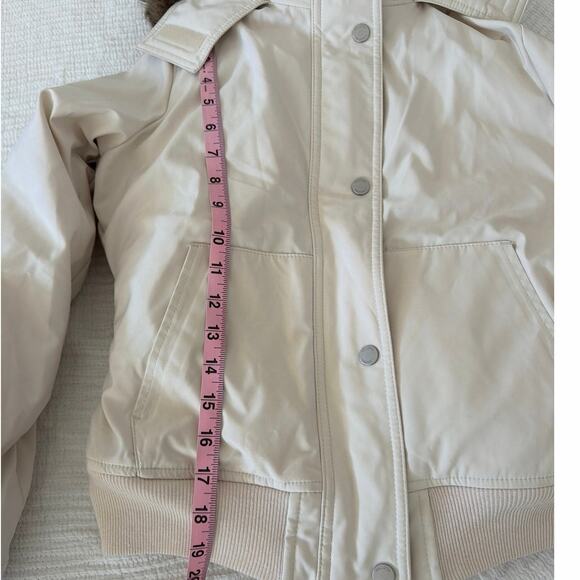 Wind Breaker Hollister jacket grey with hood a faux fur size XS - Picture 5 of 11